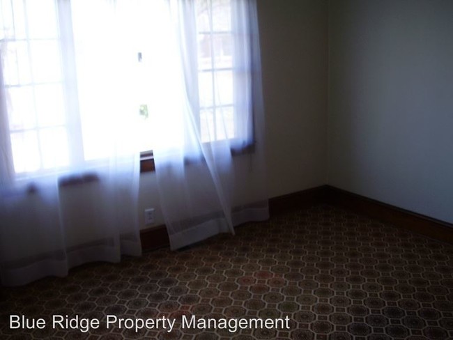 Building Photo - 1656 Blountville Blvd