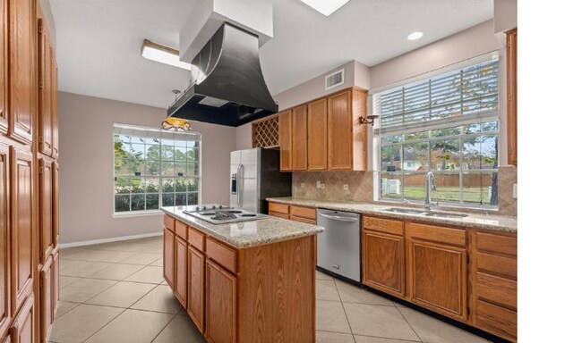 Foto del edificio - 16003 Pebbleglen Dr