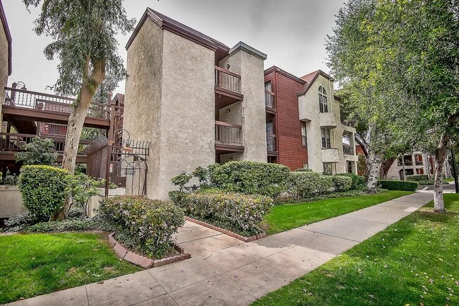 Foto del edificio - 230 Bethany Rd