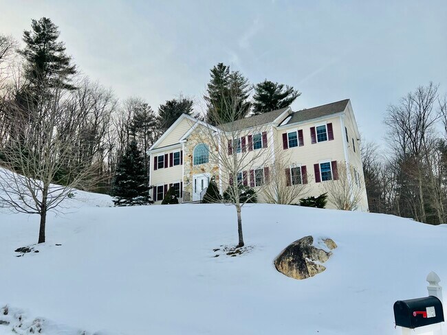 Building Photo - 35 Red Gate Ln