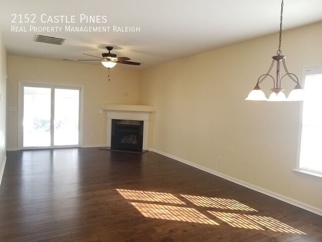 Foto del edificio - 2152 Castle Pines Dr