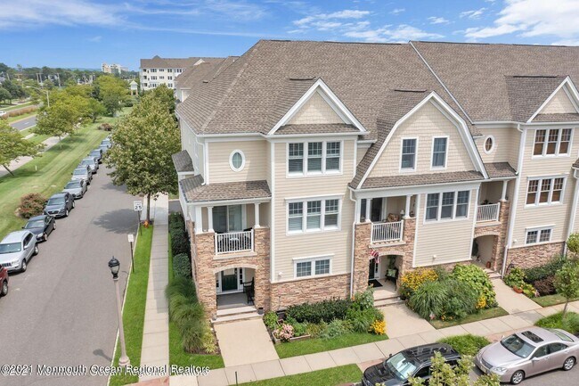 Foto del edificio - 15 Whitman Terrace
