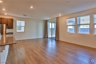 Building Photo - 7700 Mojave Wind Ave