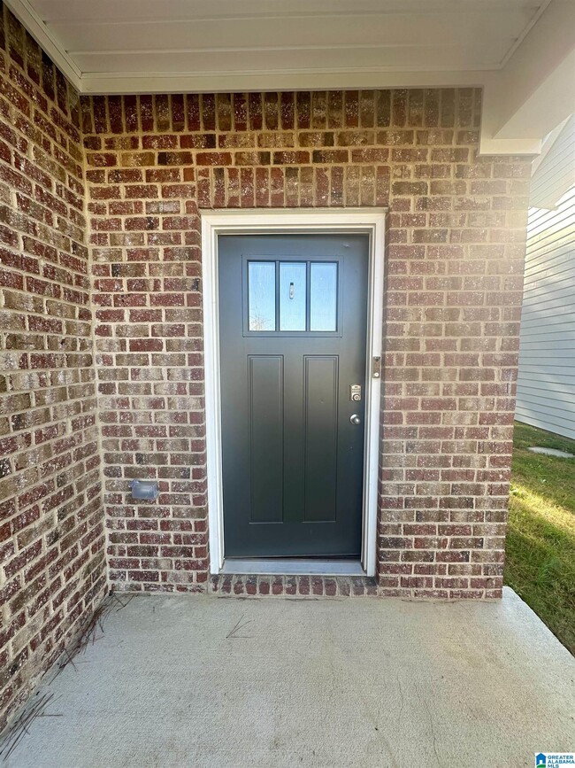 Building Photo - 204 Chelsea Pk Cir