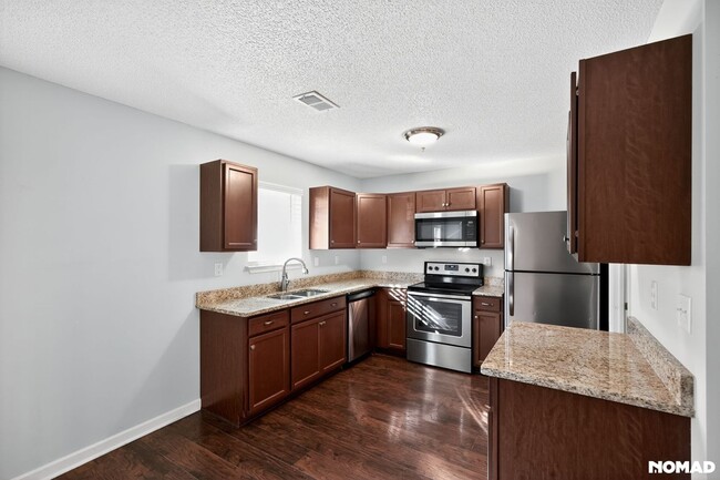 Building Photo - 38 Princeton Glen Ct