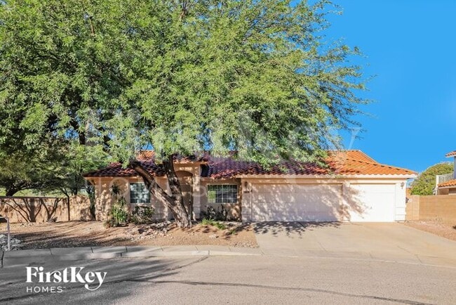 Building Photo - 1701 N Hayden Dr