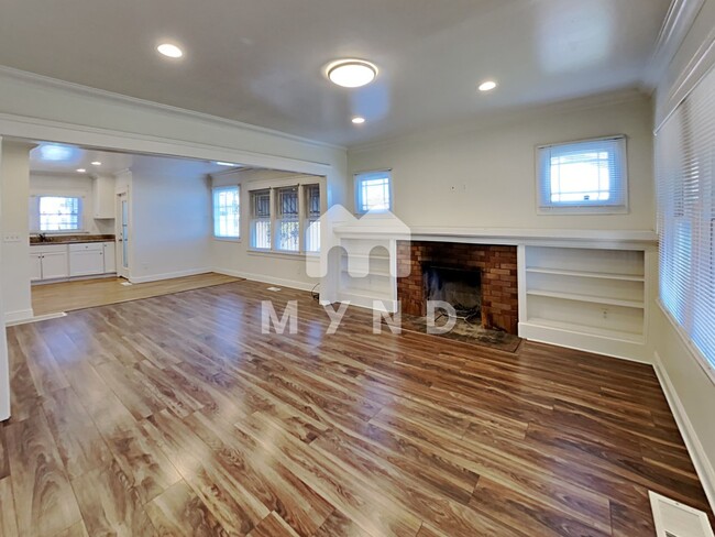 Foto del edificio - 427 E 7th St