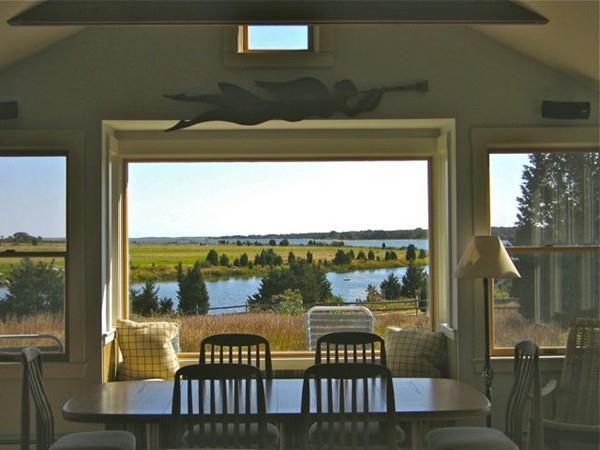 Foto del edificio - 144 Pond View Farm Rd