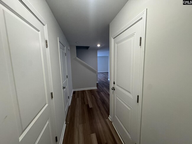 Building Photo - 417 Eclipse Ln