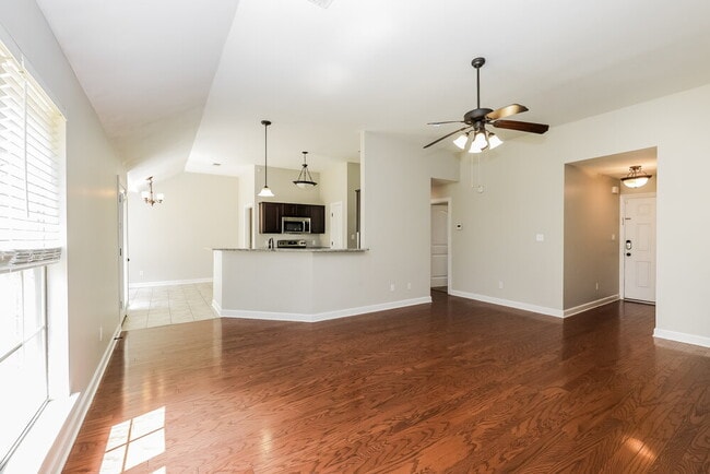 Building Photo - 8643 Bonfire Dr