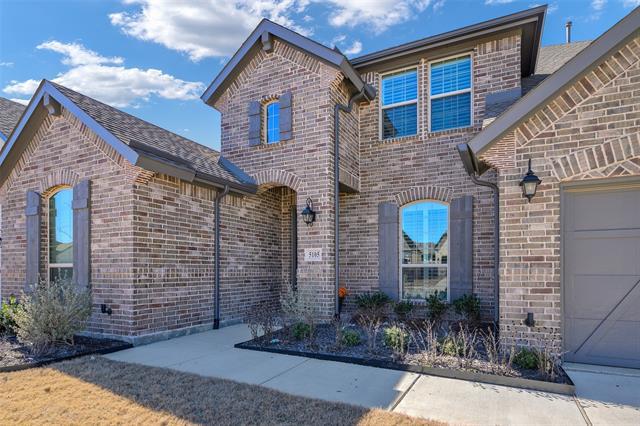 Building Photo - 5105 Hedgerow Dr