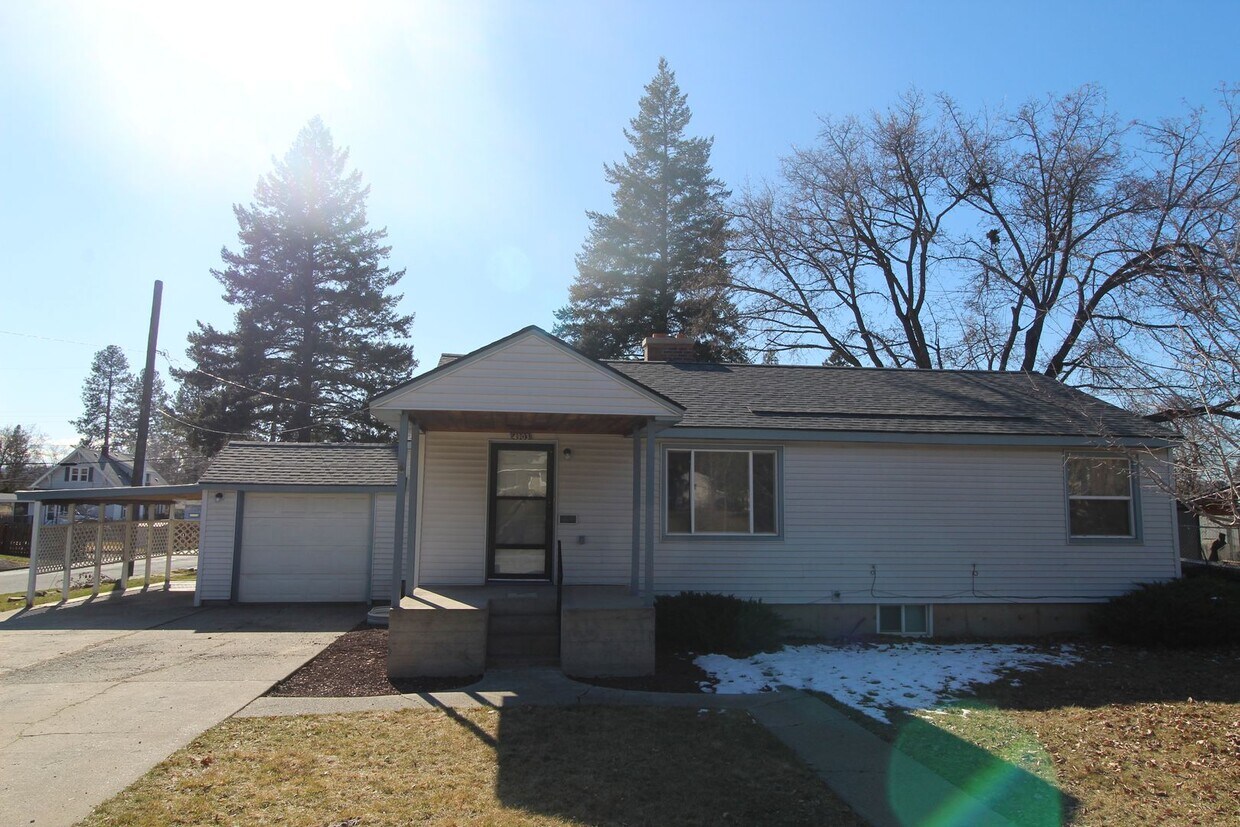 Primary Photo - 4903 N. Driscoll Blvd Spokane WA, 99205 Nu...