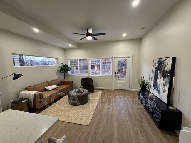 Foto del edificio - 43 Keystone Ave