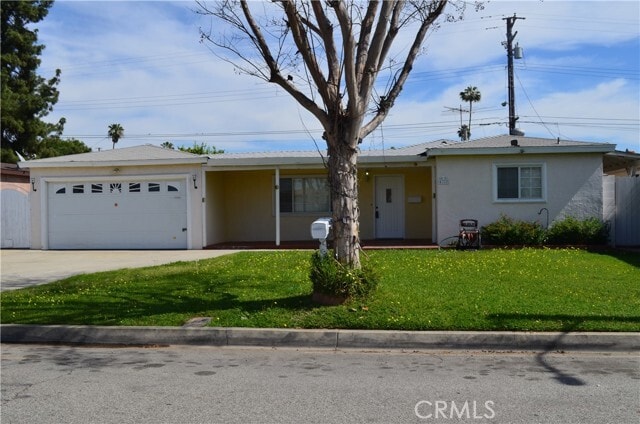 Building Photo - 4722 N Fircroft Ave