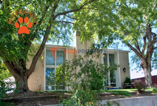 Photo - 7290 South Racquet Club Drive Townhome