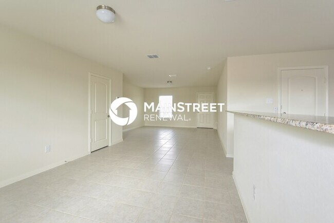 Foto del edificio - 3 Bedroom Pet-Friendly Home in San Antonio, TX with Main Street Renewal