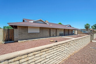 Building Photo - 5802 W Frier Dr
