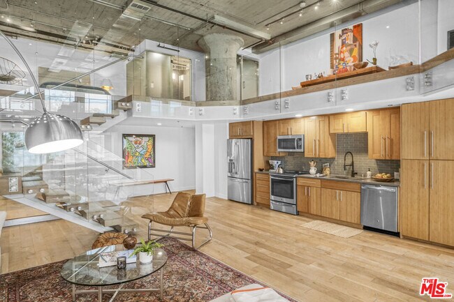 Foto del edificio - 1855 Industrial St