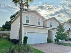 Building Photo - 930 Lakefront Village Dr