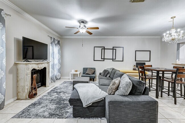 Foto del edificio - 17421 Red Oak Dr