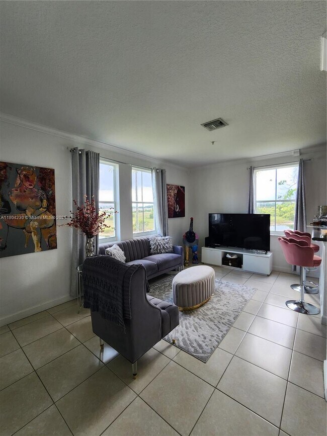 Building Photo - 4361 SW 160th Ave