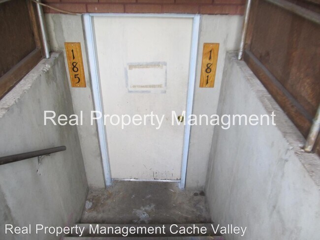 Building Photo - 179-181 N 300 W