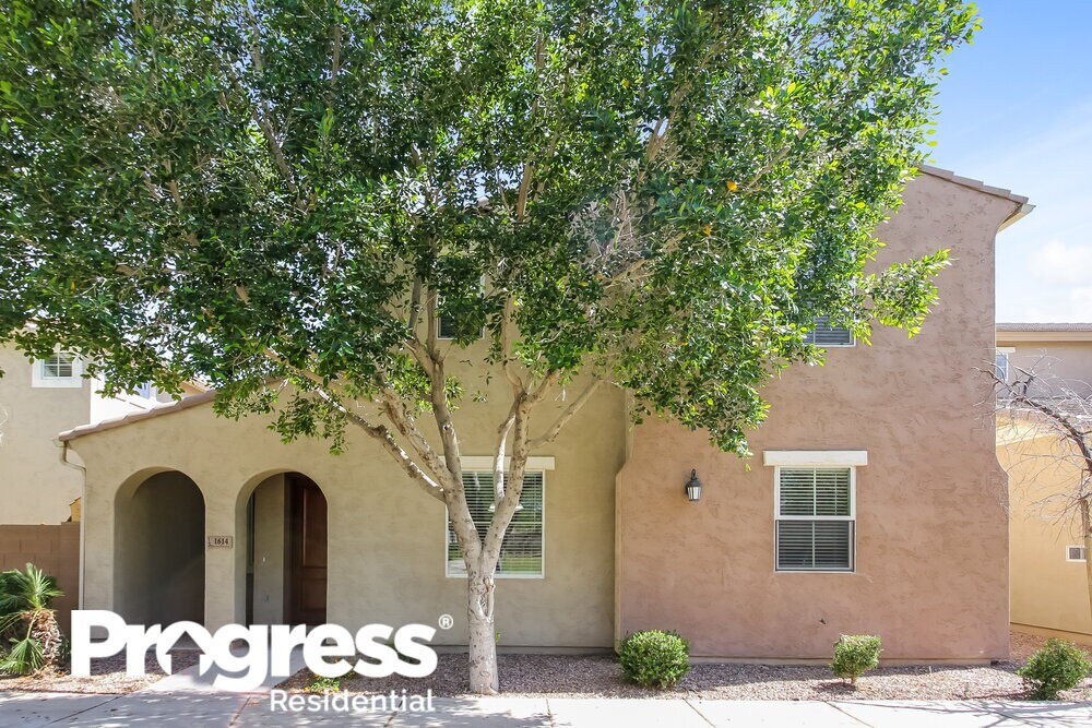 1614 S Chatsworth, Mesa, AZ 85209 House for Rent in Mesa, AZ
