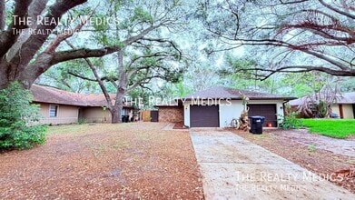 Building Photo - 7909 Richwood Dr