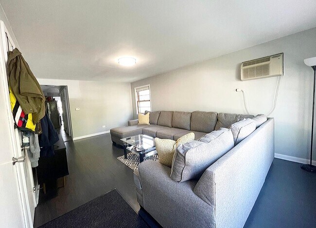 Foto del edificio - 2213 N 73rd Ct