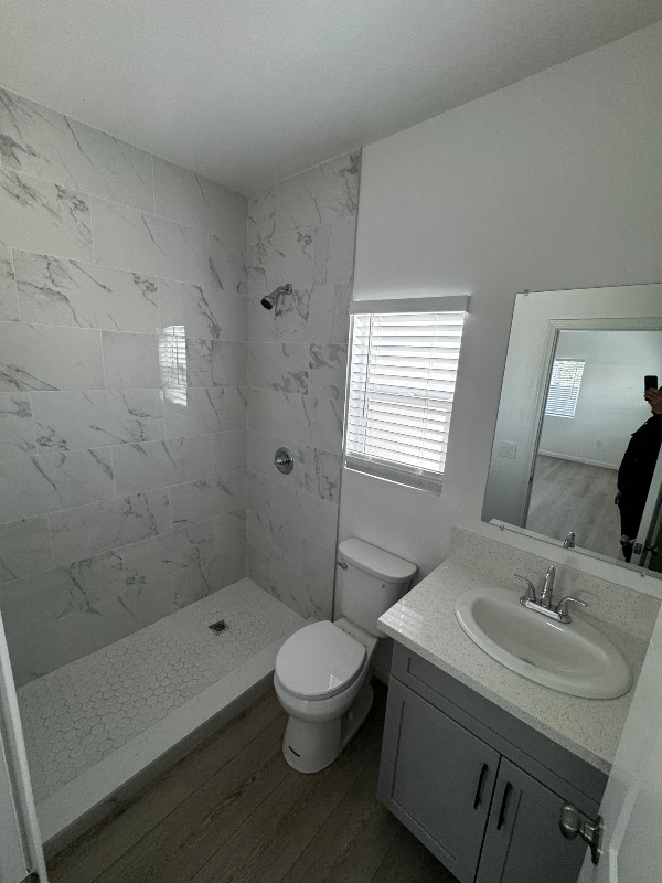 Foto del edificio - 987 Tepee Ln