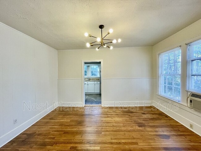 Building Photo - 117 Woodside Ave