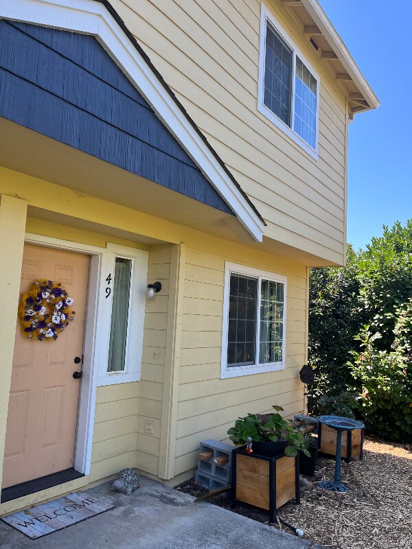 Primary Photo - 2030 Brookhurst St