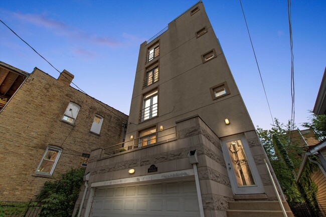 Building Photo - 3117A N Orchard St