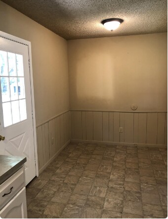 Building Photo - 218 Kansas St