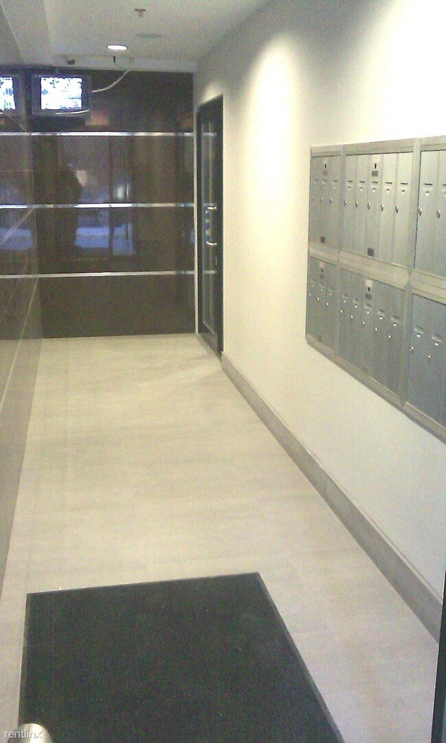 Building Photo - 1 br, 1 bath Apartment - 6511 Booth St 2B