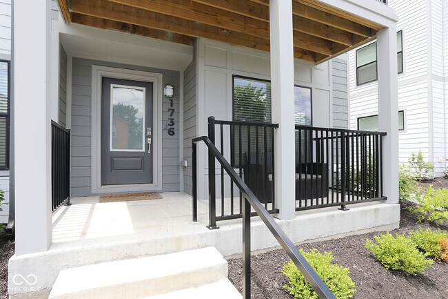 Building Photo - 1736 Alvord St