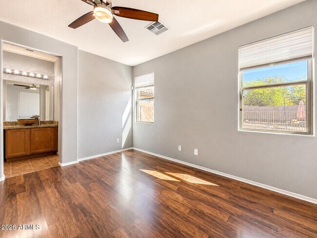 Foto del edificio - 40011 N Panther Creek Ct