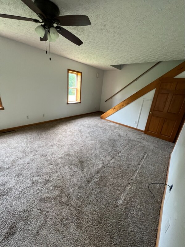 Foto del edificio - 493 Brookside Dr