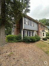 Building Photo - 5621 Hamstead Crossing