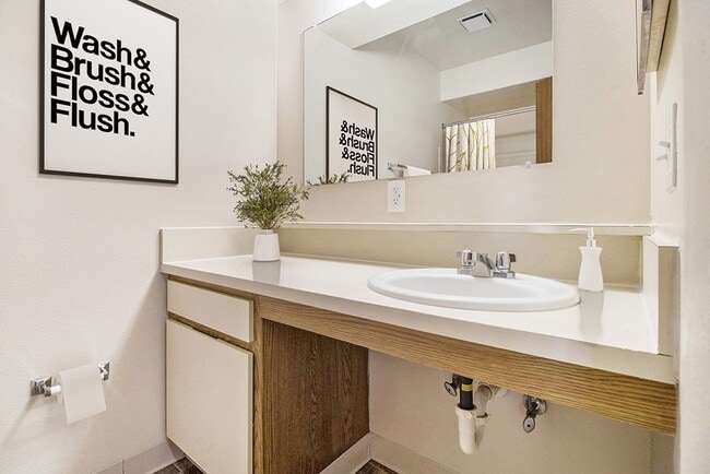 Building Photo - Canal Club Apartments