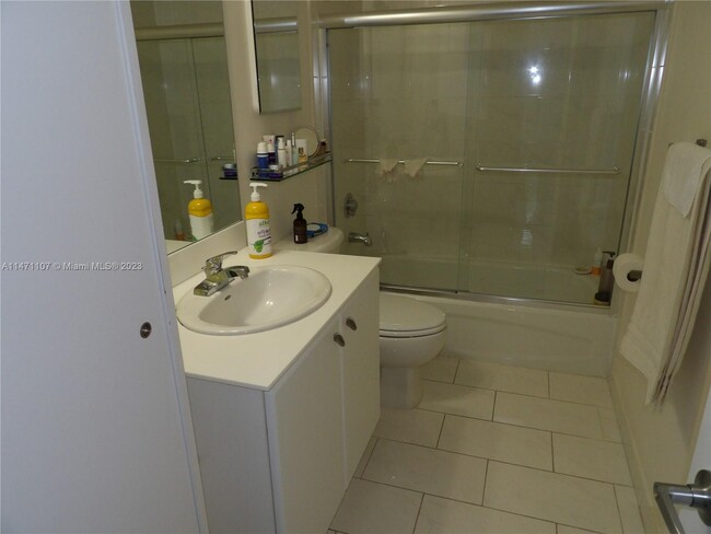 Foto del edificio - 2740 SW 28th Terrace