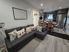 Building Photo - 11334 Emelita St