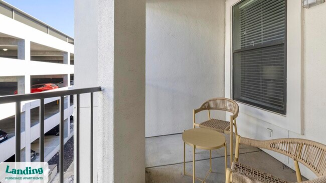 Foto del edificio - 5275 Town and Country Blvd