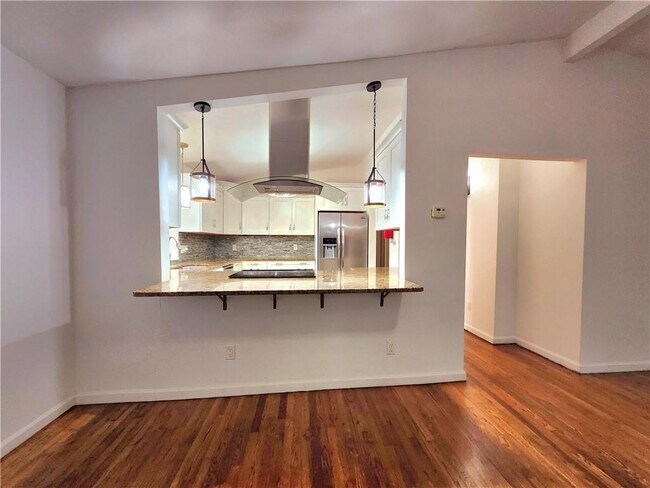 Foto del edificio - 2089 Lenox Rd NE