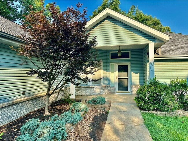 Building Photo - 2 Southery Ln
