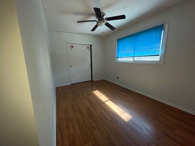 Building Photo - 5201 W St James Dr