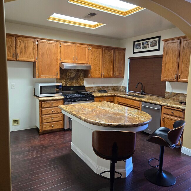 Foto del edificio - 12008 Sandy River Ct