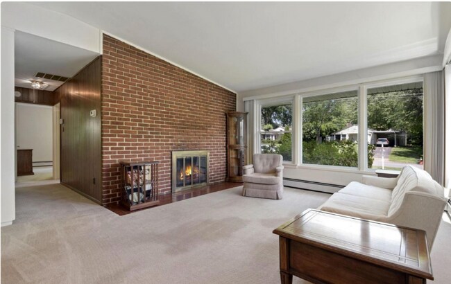 Foto del edificio - 7103 Oak Ridge Rd