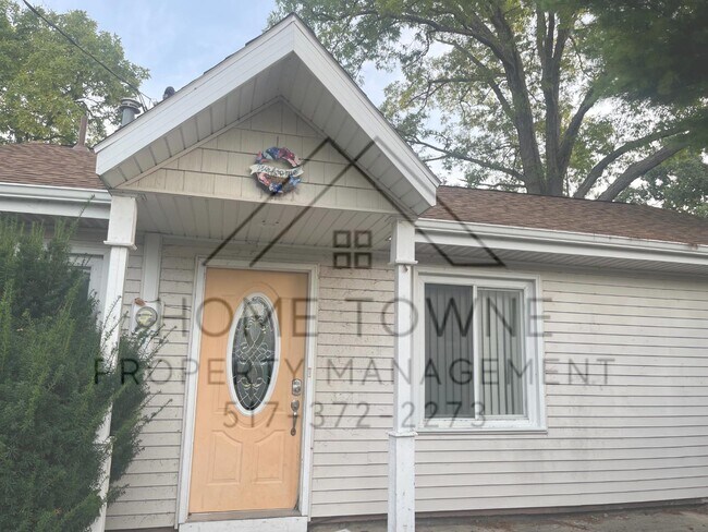 Foto del edificio - 5935 Twin Oaks Dr