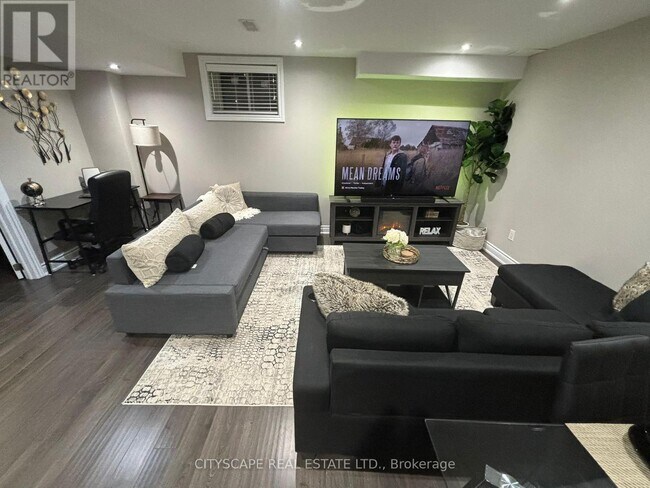 Photo du bâtiment - 50 Mountain Ridge Rd